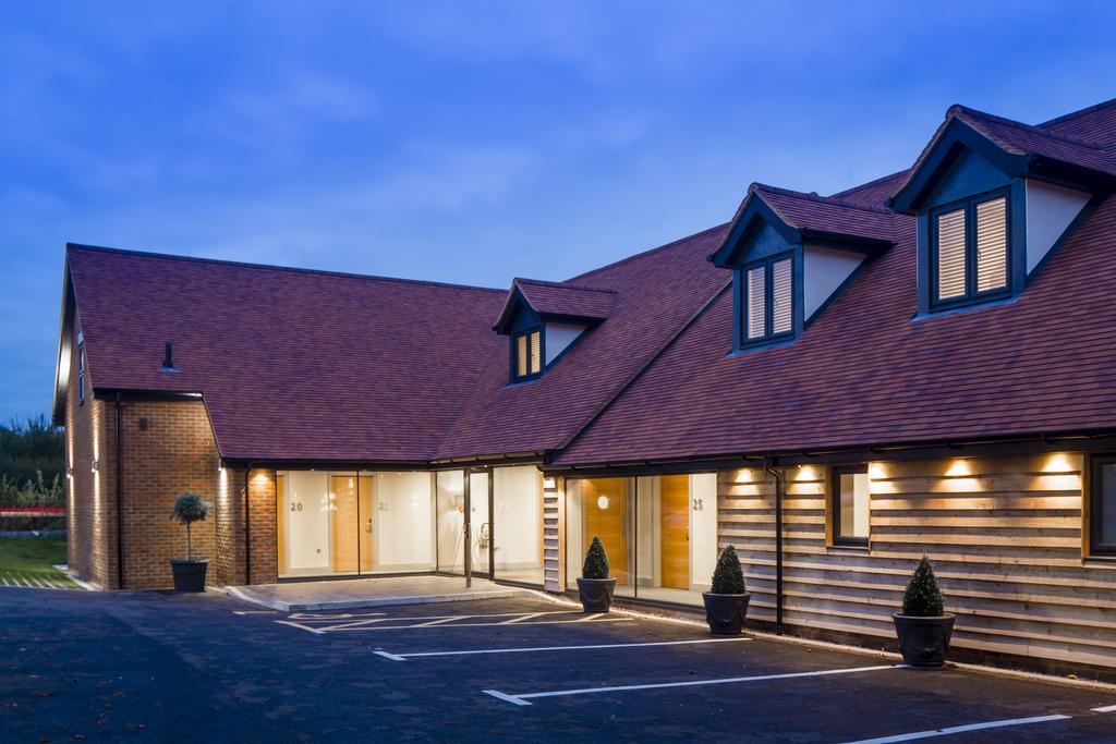The Chequers Inn Beaconsfield Ngoại thất bức ảnh