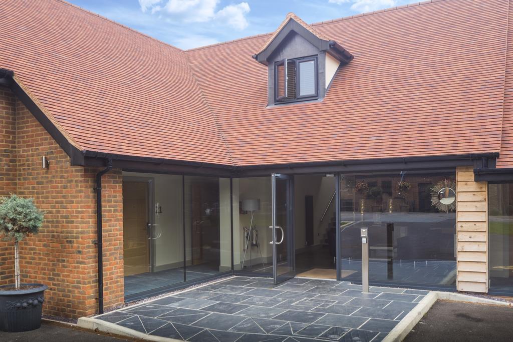 The Chequers Inn Beaconsfield Ngoại thất bức ảnh