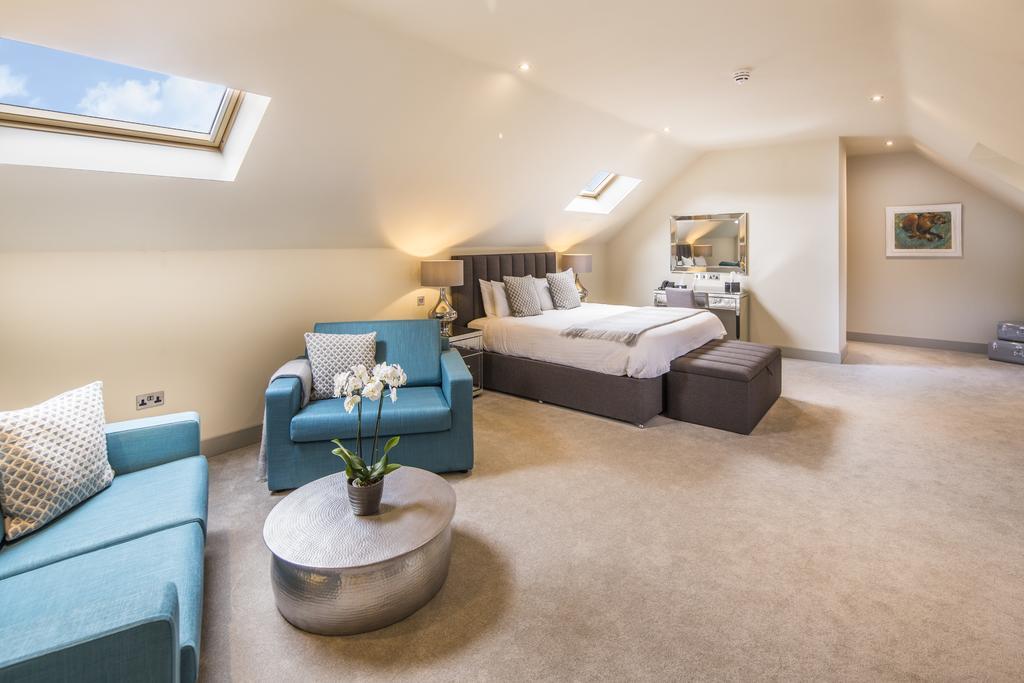 The Chequers Inn Beaconsfield Ngoại thất bức ảnh